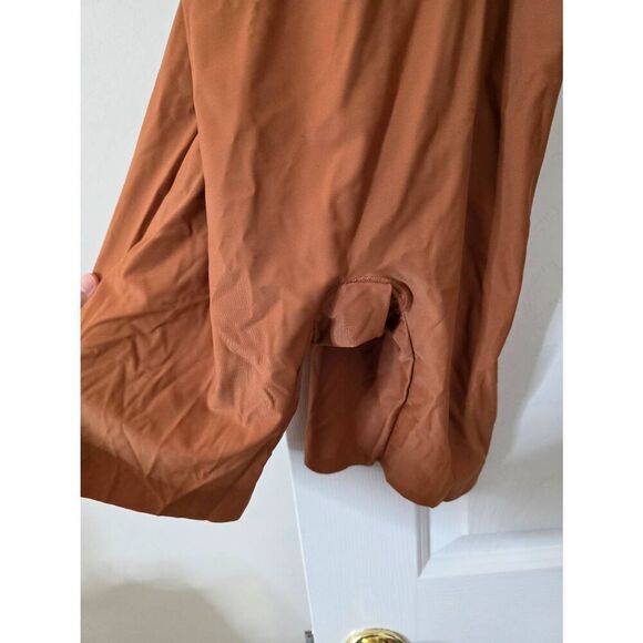 Skims Deep Plunge Shapewear Mid Thigh Bodysuit, Bronze M NWT - Picture 4 of 11